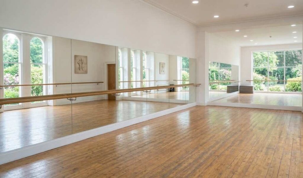 Dance Studio Mirrors for Better Practice and Technique